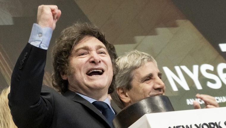 Según el ICA-ARG se conforma tomando los datos de la industria, la construcción, salarios del sector privados y recaudación fiscal, entre otros. Foto: EFE