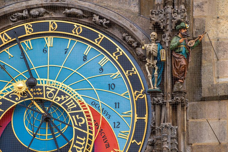 En astrología, algunos signos tropiezan una y otra vez con la misma piedra.