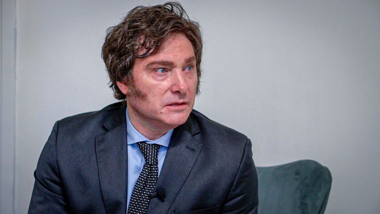 Javier Milei aparece segundo en una encuesta provincial por encima del kirchnerismo. Foto: Julián Volpe / MDZ