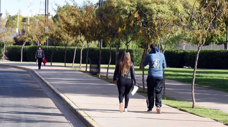 El pronóstico indica leve ascenso de la temperatura. Foto: ALF PONCE / MDZ