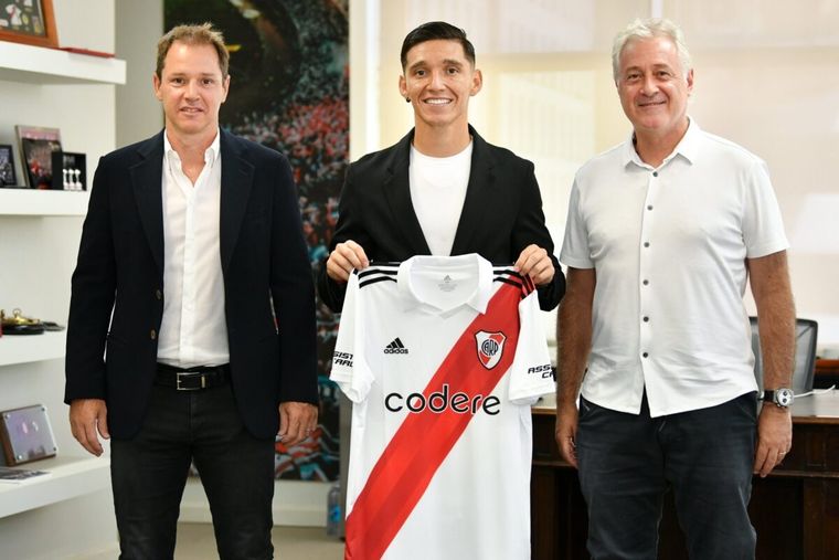 Matías Kranevitter, el día de la presentación en River. Foto: @RiverPlate