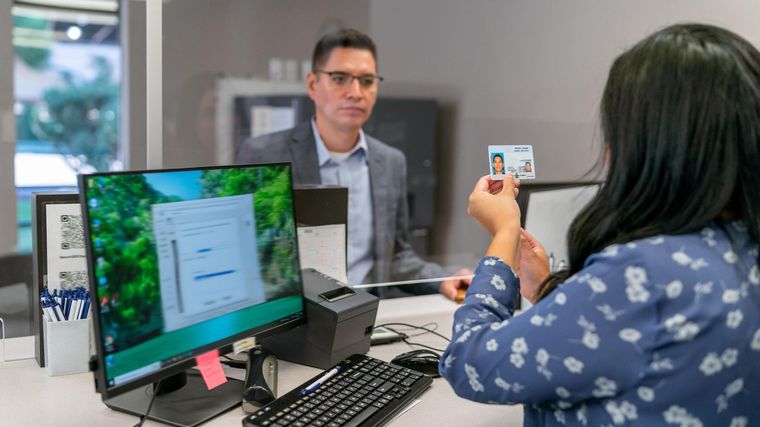Los neobancos han perseguido ganar clientes a costa de la rentabilidad.