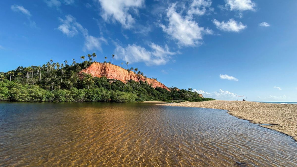 Brasil 2026: el pueblo de Bahía con playas soñadas y precios convenientes