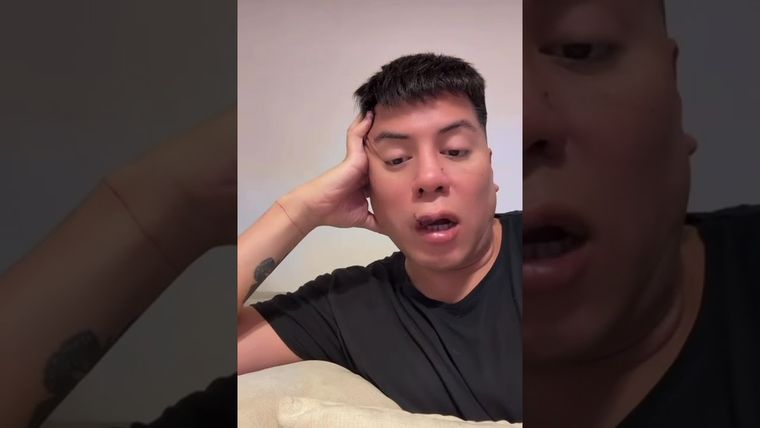 Mariano de la Canal mostró su labio con 8 puntos tras el sorpresivo ataque. Mariano de la Canal mostró su labio con 8 puntos tras el sorpresivo ataque.