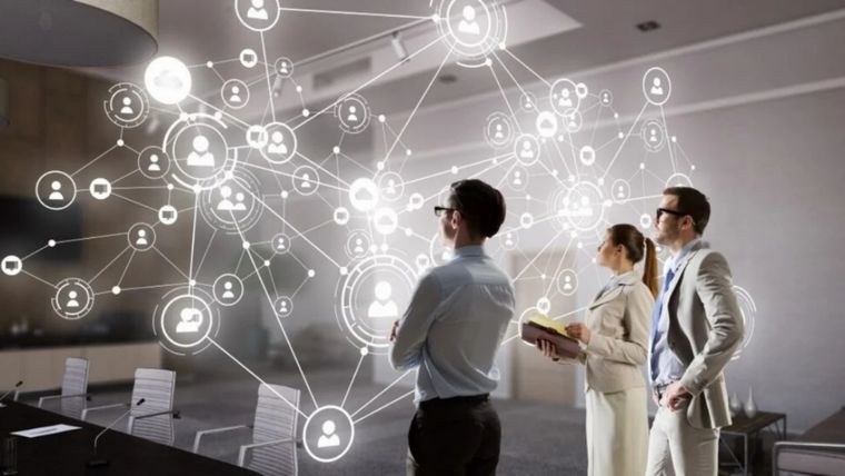 Los servicios basados en el conocimiento tienen ciertas características que el país puede aprovechar para generar un importante ingreso de divisas. Foto: MDZ