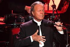 la justicia en espana investiga las denuncias de abuso sexual de dos mujeres contra el cantante julio iglesias la justicia en espana investiga las denuncias de abuso sexual de dos mujeres contra el cantante julio iglesias