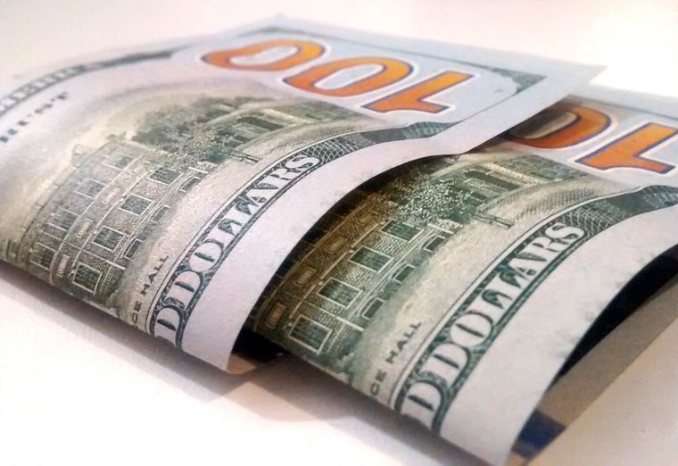 El dólar blue cotiza en 197 pesos para la venta. Foto: Pexels