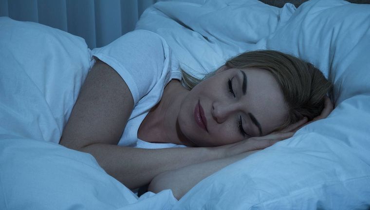 El importante tip para dormir bien todas las noches (Shutterstock).
