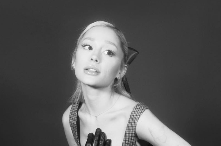 Ariana Grande estuvo en pareja con el joven fallecido Mac Miller.