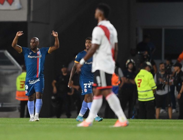 Leal fue picante tras la victoria. Foto: Télam