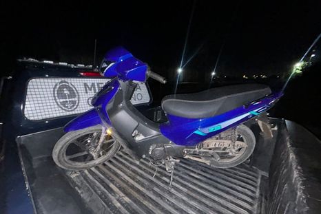 La motocicleta recuperada tras la persecución en Maipú La motocicleta recuperada tras la persecución en Maipú