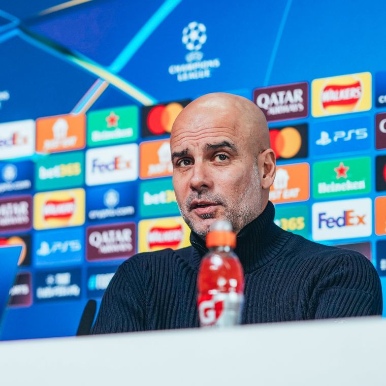 Guardiola se mostró muy molesto en conferencia de prensa. Foto: @ManCity