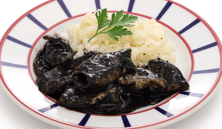 Aunque parece una receta sofisticada, su origen es humilde y naci&oacute; como una receta casera en las zonas costeras del norte de Espa&ntilde;a.