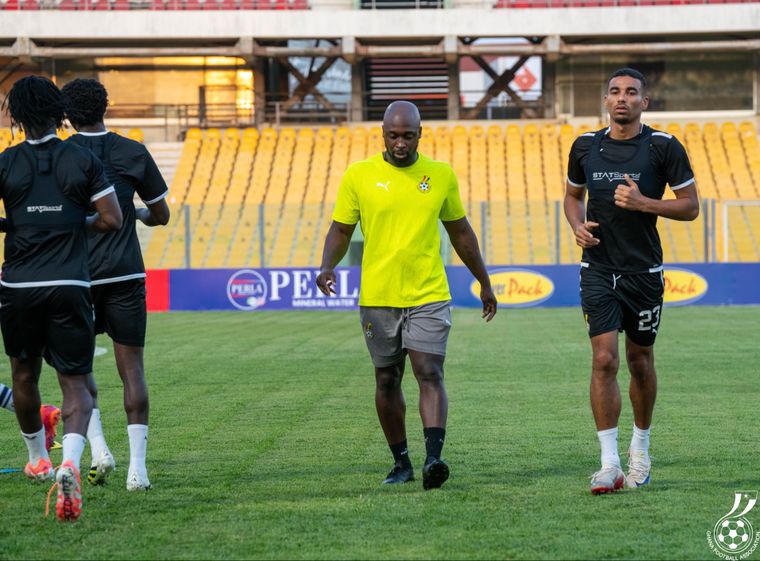 Addo descarta convocar a jugadores que no participaron en las Eliminatorias. 