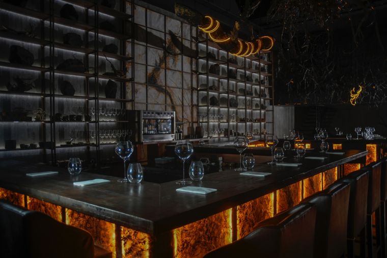 Existen algunas opciones de estilos muy diferentes donde encontrar buenos maridajes y gran gastronomía en Buenos Aires. Foto: Antro