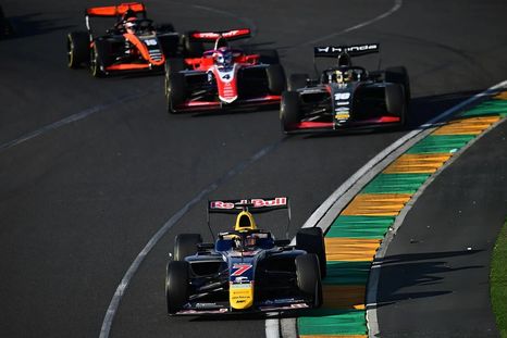 El ítalo-argentino Mattia Colnaghi sumó un punto en su debut en la Fórmula 3 2026. El ítalo-argentino Mattia Colnaghi sumó un punto en su debut en la Fórmula 3 2026.