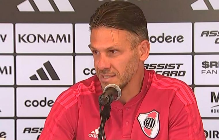 Martín Demichelis El entrenador pidió hablar de fútbol y llamó al periodismo a que no haga foco siempre en las desgracias.