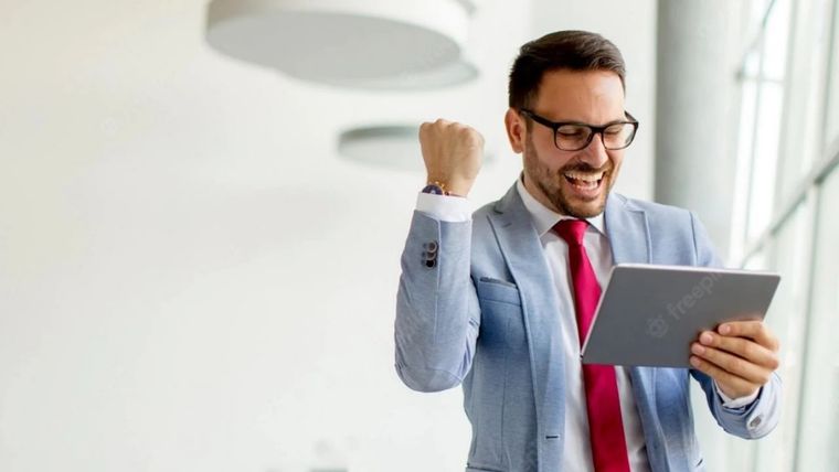 Los CEOs de las empresas son los encargados de establecer la visión y la estrategia de la empresa y esto incluye a la IA para que se utilice de manera ética y responsable. Foto: MDZ