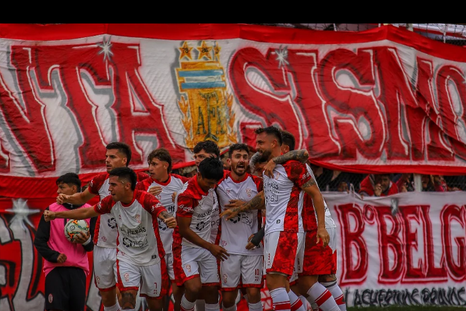 golpe al globo: huracan pierde a su goleador y se queda sin 9 en un momento clave golpe al globo: huracan pierde a su goleador y se queda sin 9 en un momento clave