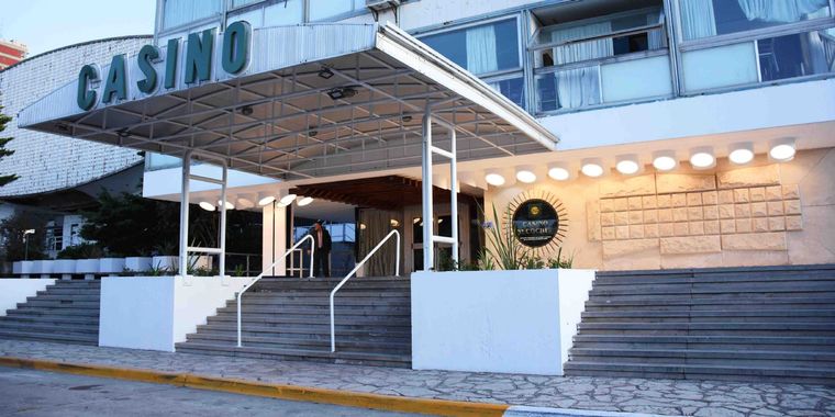 El ingreso actual del Casino de Necochea que hoy lucha por reabrir. Foto: Lotería de la Provincia