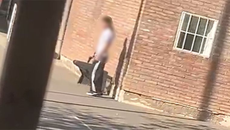 Una joven fue armada a la escuela Marcelino Blanco de La Paz el miércoles Una joven fue armada a la escuela Marcelino Blanco de La Paz el miércoles