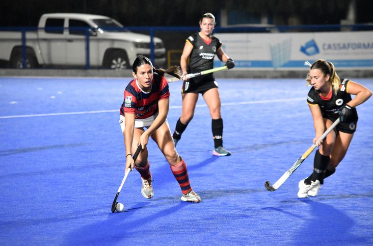 Este sábado comenzó el Clausura de hóckey sobre césped. Foto: Asociación Mendocina de Hockey