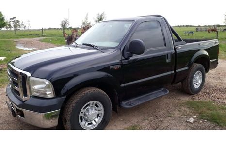 El usado del día: tremenda Ford F-100 modelo 2008