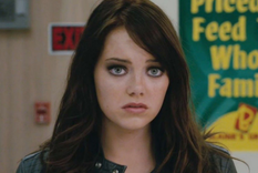 Emma Stone sabe cómo destacar su belleza de forma natural. Foto: zombieland - Sony Pictures Releasing