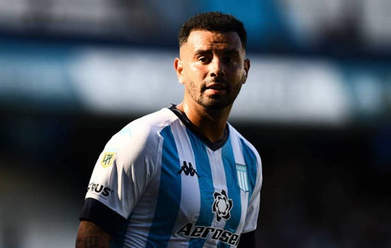 Cardona se transformó en meme por su blooper. Foto: @RacingClub