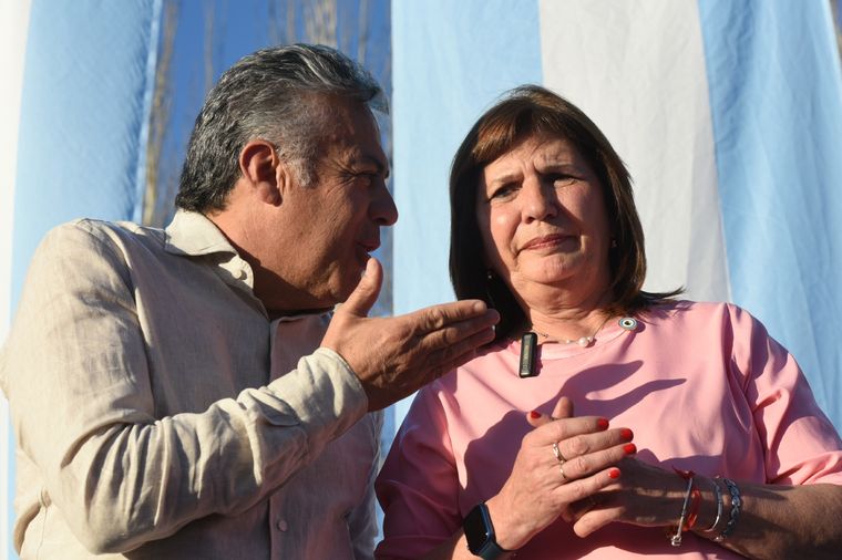 Cornejo saltó con los tapones de punta contra los dichos de Massa. Foto: Maximiliano Ríos/MDZ