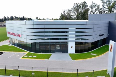 Porsche abre el primer Porsche Center de América Latina Foto: Porsche