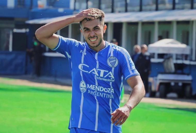 Martín Ojeda, goleador del Tomba. Foto: Club Godoy Cruz