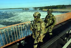 presa Jersón La presa está siendo custodiada por fuerzas rusas. Foto: Afp. presa Jersón La presa está siendo custodiada por fuerzas rusas. Foto: Afp.