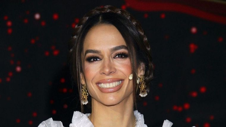 Karla, la sobrina de Biby Gaytán, deslumbra con su belleza y talento.