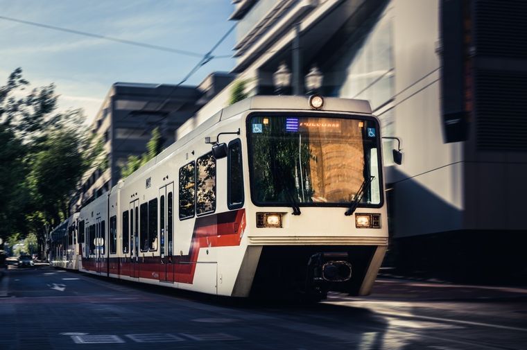 El tranvía podría transportar hasta unos 100.000 pasajeros por día. Foto: UBA