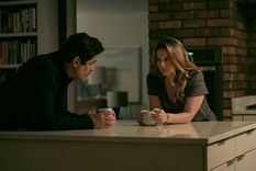 Netflix: la película de suspenso que no te dejará moverte de la pantalla Reptiles es un thriller de misterio policial. Foto: Netflix