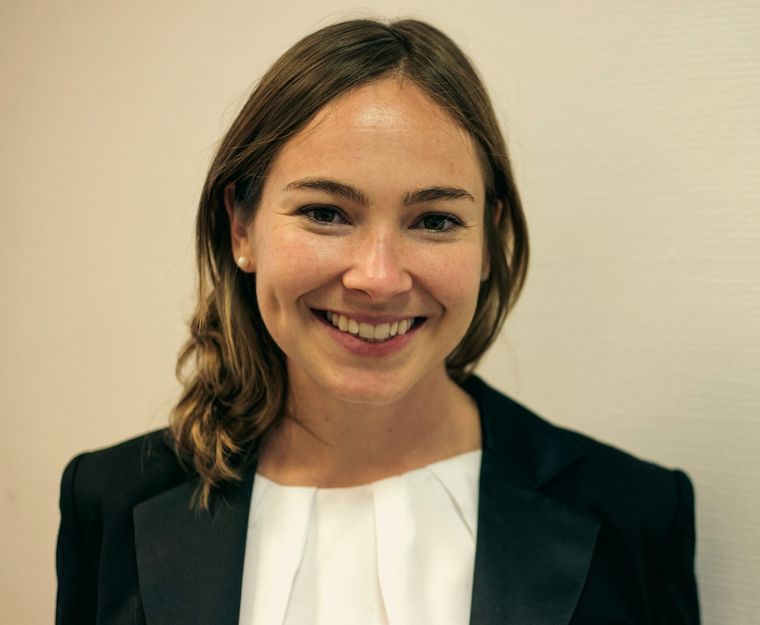 Ana Stoddart recibió un reconocimiento por parte del CEM Foto: Gentileza