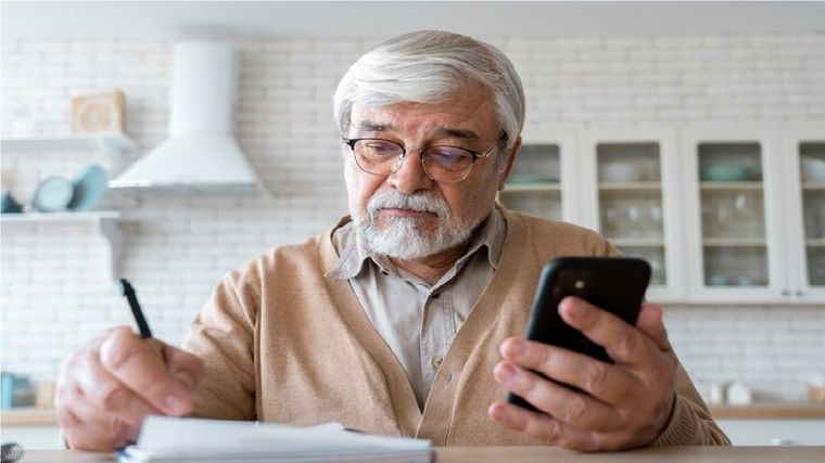 Jubilados van al PAMI. Jubilados van al PAMI.