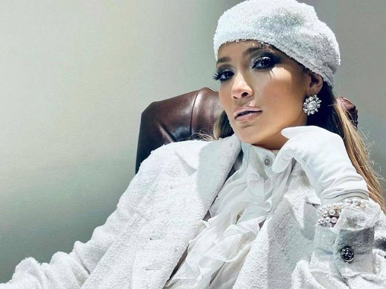 JLo enseñó de más y se apoderó de las redes sociales con la perfección de su silueta