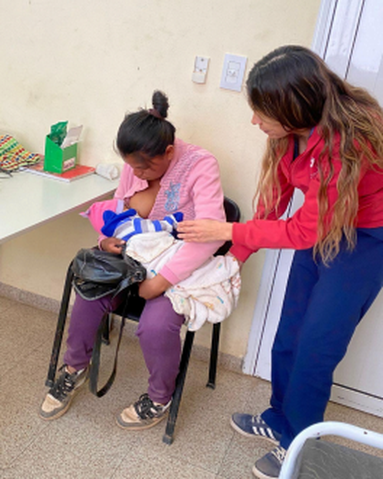 Muchas mamás llegan a los Centros sin saber, por ejemplo, que la primera bajada de la leche, conocida como el calostro, ya alimenta y protege al recién nacido.