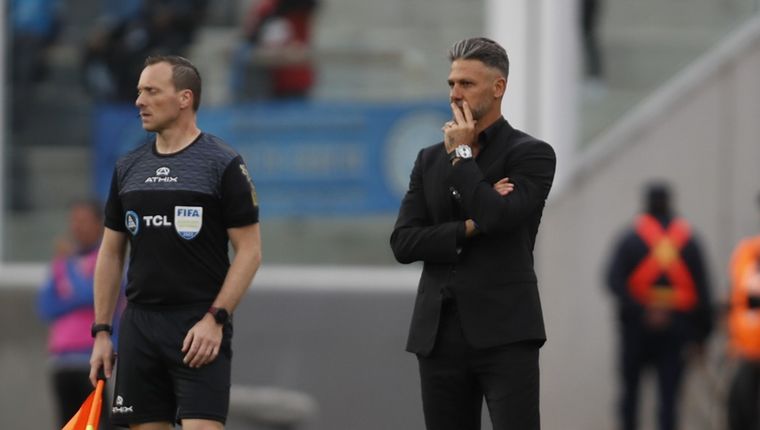 El DT llevará al delantero a la pretemporada. Foto: Noticias Argentinas