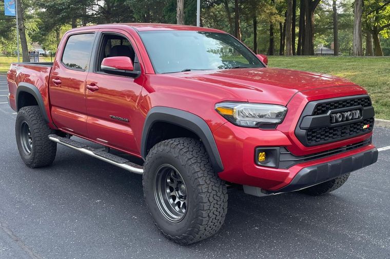Toyota Tacoma V8
