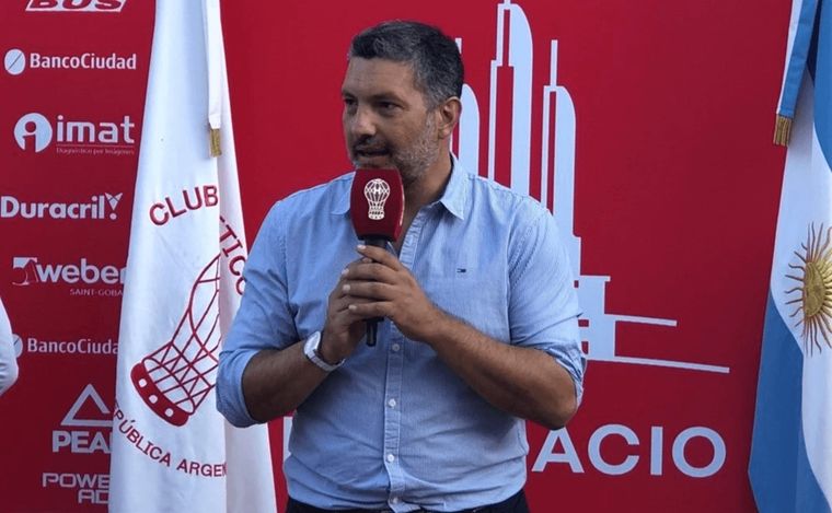 Huracán no perdió tiempo luego de la desvinculación de Martínez y ya tiene nuevo DT Foto: Huracán