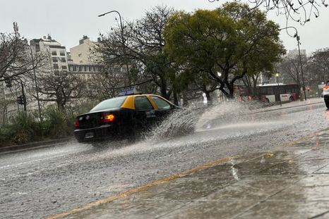 Domingo inestable en gran parte del país: el pronóstico advierte por tormentas intensas, lluvias y viento Zonda.