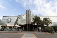 Mendoza Shopping sobre hielo: regresa la pista de patinaje más divertida del país