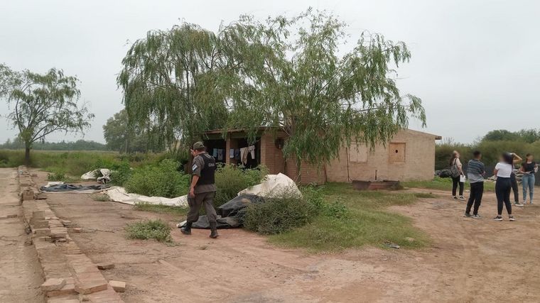 Gendarmería Nacional Argentina allanó este viernes un establecimiento dedicado a la producción de ladrillos en Córdoba y rescataron a siete víctimas de explotación laboral Foto: Gendarmeria Nacional Argentina