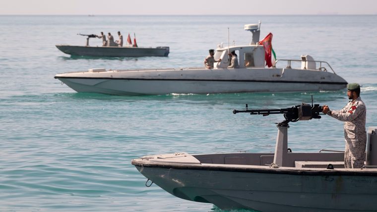 Nunca antes Irán había cerrado el estrecho de Ormuz.