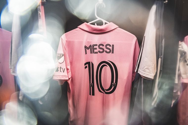 La camiseta que usará Messi ante el Cruz Azul. Foto: Inter Miami