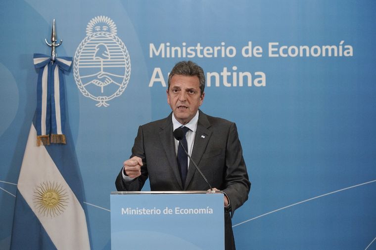 El ministro de Economía ya está en Estados Unidos para iniciar su gira de reuniones Foto: Prensa Ministerio de Economía
