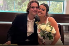 La madre de la joven argentina que podría ser deportada de Estados Unidos contó que la mantuvieron incomunicada y encadenada en un centro de detención migratoria en California.